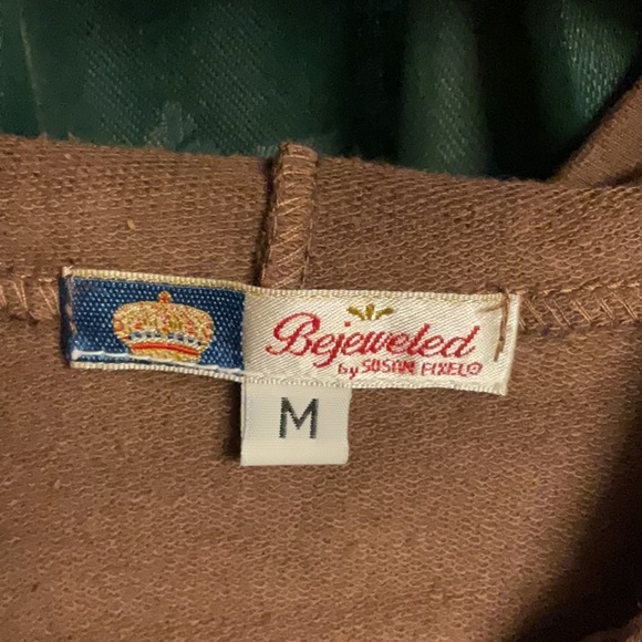 Bejeweled by Susan Fixel Rhinestone and Jeweled Brown Graphic Hoodie M - Picture 3 of 6